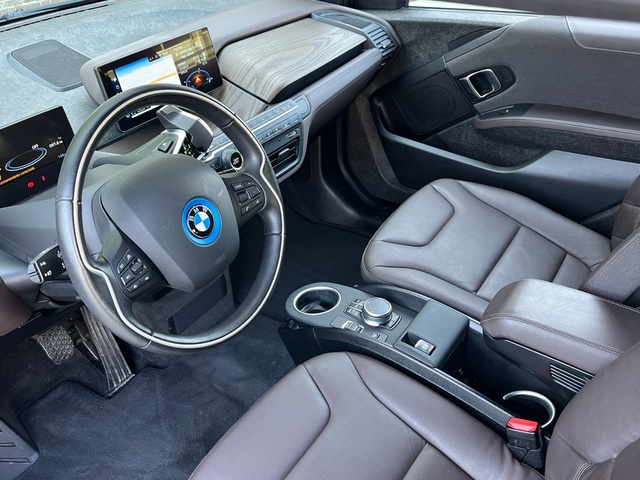 BMW i3 120Ah color Negro. Año 2019. 125KW(170CV). Eléctrico. En concesionario Celtamotor Vigo de Pontevedra