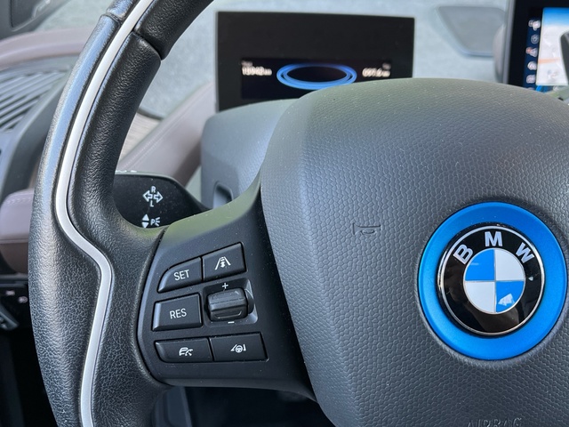 BMW i3 120Ah color Negro. Año 2019. 125KW(170CV). Eléctrico. En concesionario Celtamotor Vigo de Pontevedra