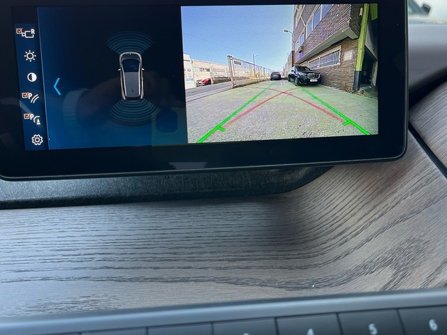 BMW i3 120Ah color Negro. Año 2019. 125KW(170CV). Eléctrico. En concesionario Celtamotor Vigo de Pontevedra