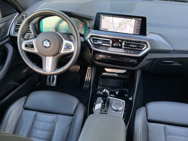 BMW X4 xDrive20d color Gris. Año 2022. 140KW(190CV). Diésel. En concesionario Celtamotor Vigo de Pontevedra