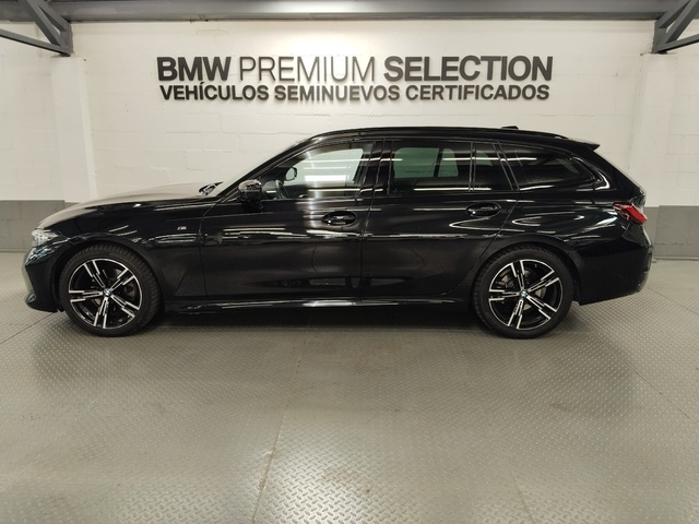 BMW Serie 3 320d Touring color Negro. Año 2023. 140KW(190CV). Híbrido Electro/Diesel. En concesionario Autoberón de La Rioja