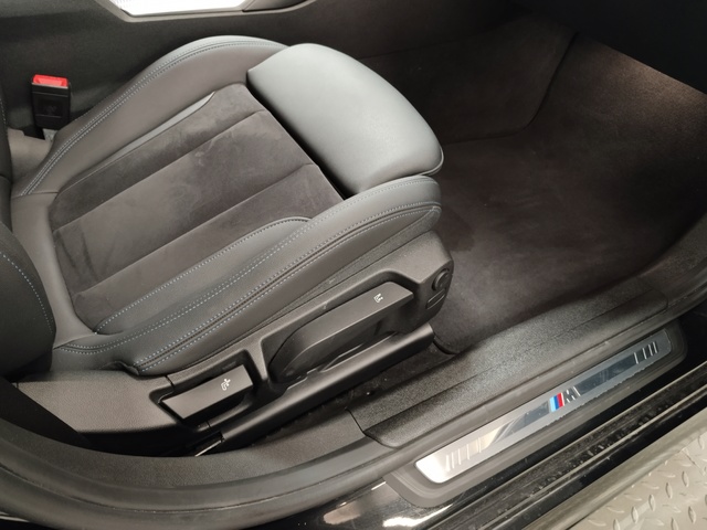 BMW Serie 3 320d Touring color Negro. Año 2023. 140KW(190CV). Híbrido Electro/Diesel. En concesionario Autoberón de La Rioja