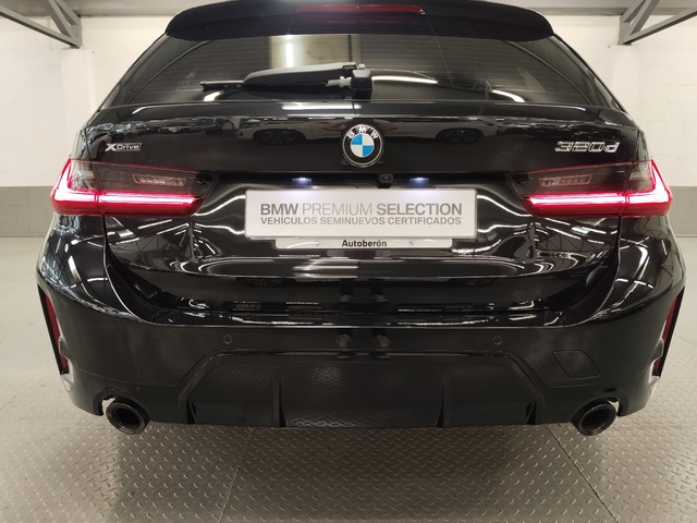 BMW Serie 3 320d Touring color Negro. Año 2023. 140KW(190CV). Híbrido Electro/Diesel. En concesionario Autoberón de La Rioja
