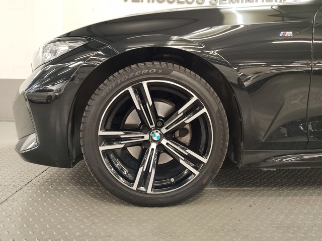 BMW Serie 3 320d Touring color Negro. Año 2023. 140KW(190CV). Híbrido Electro/Diesel. En concesionario Autoberón de La Rioja