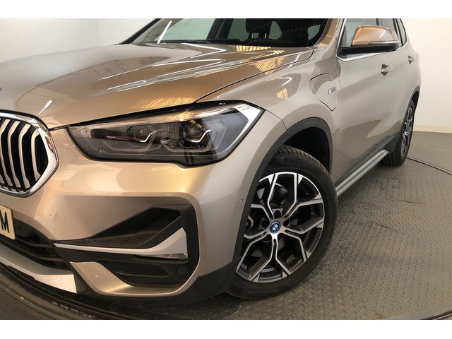 BMW X1 xDrive25e color Gris Plata. Año 2022. 162KW(220CV). Híbrido Electro/Gasolina. En concesionario Proa Premium Palma de Baleares
