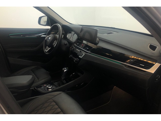 BMW X1 xDrive25e color Gris Plata. Año 2022. 162KW(220CV). Híbrido Electro/Gasolina. En concesionario Proa Premium Palma de Baleares