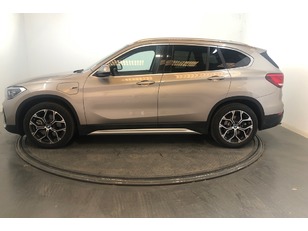 Fotos de BMW X1 xDrive25e color Gris Plata. Año 2022. 162KW(220CV). Híbrido Electro/Gasolina. En concesionario Proa Premium Palma de Baleares