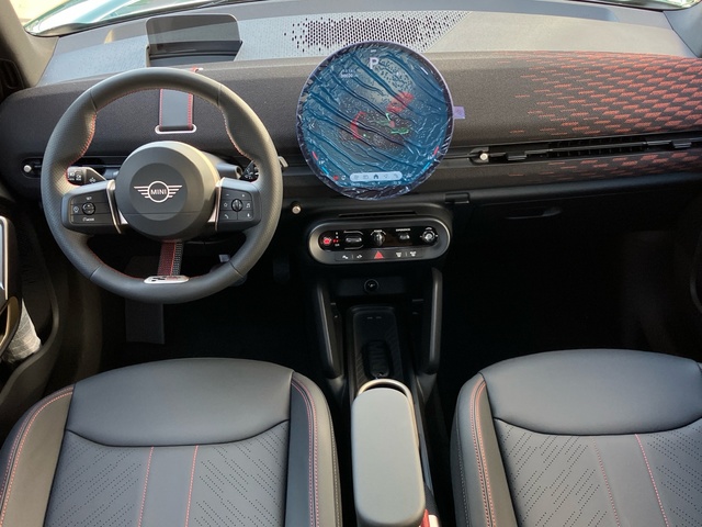 fotoG 6 del MINI MINI Aceman SE 160 kW (218 CV) 218cv Eléctrico del 2025 en León