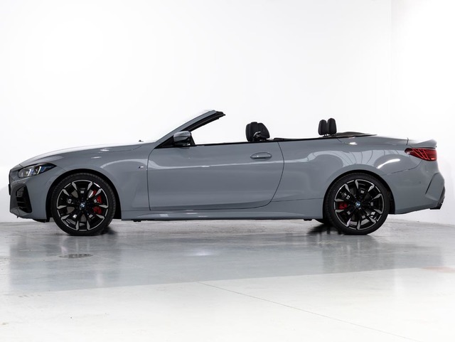 BMW Serie 4 430i Cabrio color Gris. Año 2024. 180KW(245CV). Gasolina. En concesionario Oliva Motor Girona de Girona