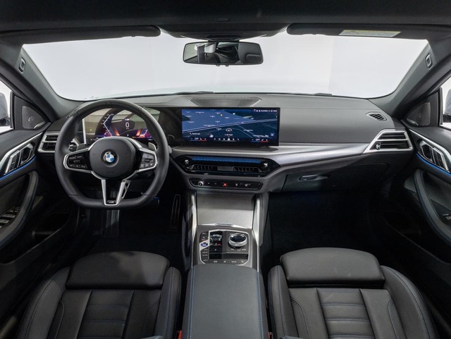 BMW Serie 4 430i Cabrio color Gris. Año 2024. 180KW(245CV). Gasolina. En concesionario Oliva Motor Girona de Girona