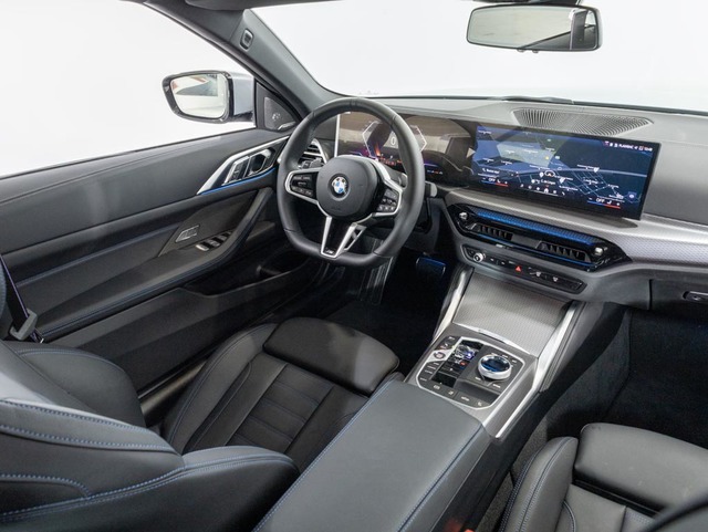 BMW Serie 4 430i Cabrio color Gris. Año 2024. 180KW(245CV). Gasolina. En concesionario Oliva Motor Girona de Girona