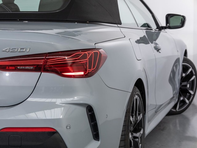BMW Serie 4 430i Cabrio color Gris. Año 2024. 180KW(245CV). Gasolina. En concesionario Oliva Motor Girona de Girona