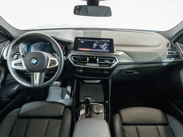 BMW X4 xDrive20d color Negro. Año 2025. 140KW(190CV). Diésel. En concesionario Oliva Motor Girona de Girona