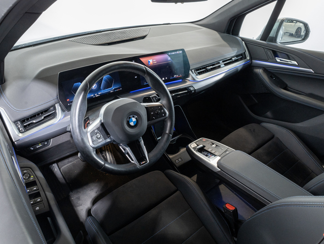 BMW Serie 2 220i Active Tourer color Gris. Año 2025. 125KW(170CV). Gasolina. En concesionario Oliva Motor Girona de Girona