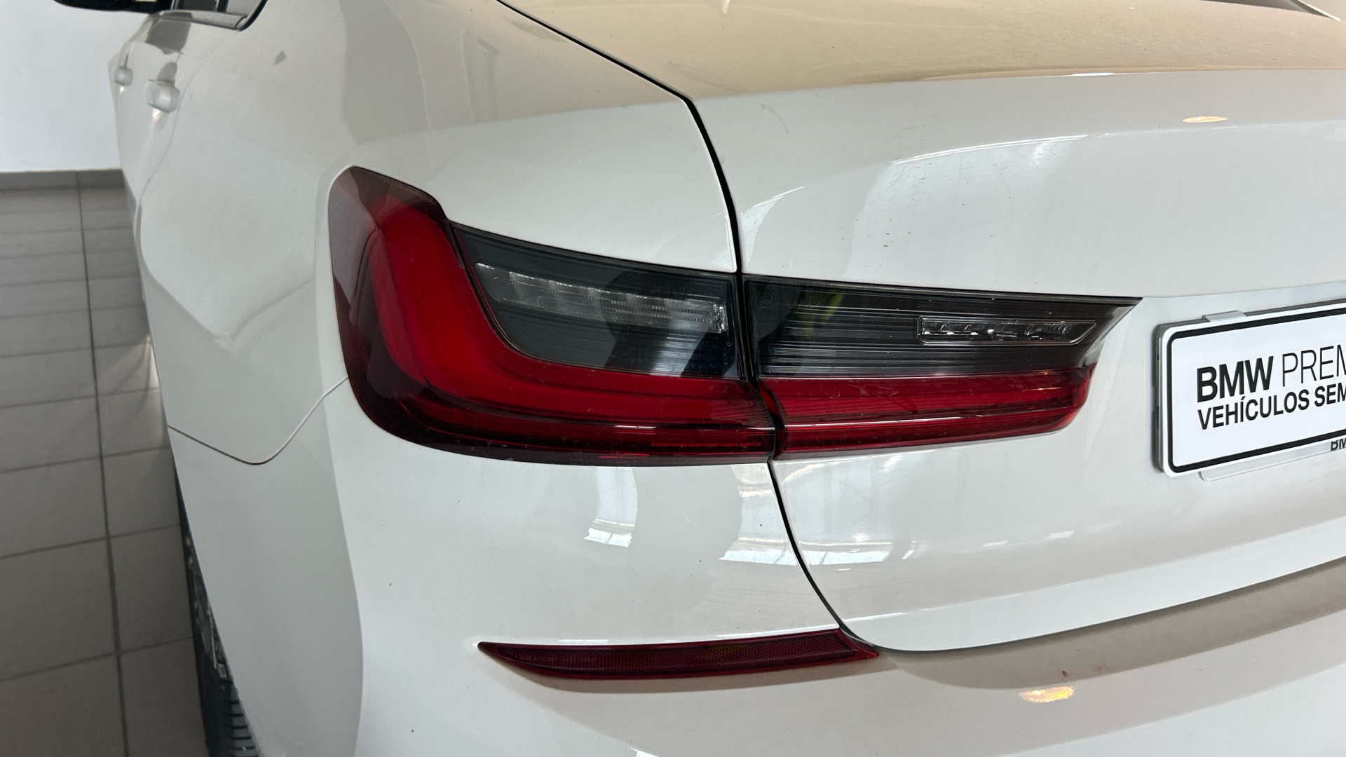 BMW Serie 3 320d color Blanco. Año 2022. 140KW(190CV). Diésel. En concesionario BYmyCAR Madrid - Alcalá de Madrid