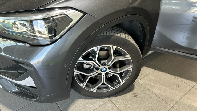 BMW X1 xDrive18d color Gris. Año 2020. 110KW(150CV). Diésel. En concesionario BYmyCAR Madrid - Alcalá de Madrid