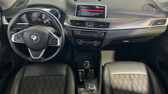 BMW X1 xDrive18d color Gris. Año 2020. 110KW(150CV). Diésel. En concesionario BYmyCAR Madrid - Alcalá de Madrid