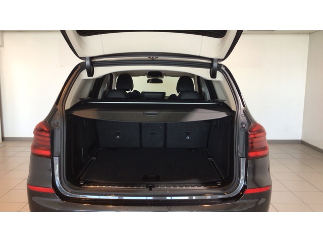 BMW X3 xDrive20d color Gris. Año 2021. 140KW(190CV). Diésel. En concesionario BYmyCAR Madrid - Algete de Madrid