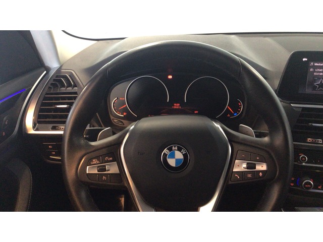 BMW X3 xDrive20d color Gris. Año 2021. 140KW(190CV). Diésel. En concesionario BYmyCAR Madrid - Algete de Madrid