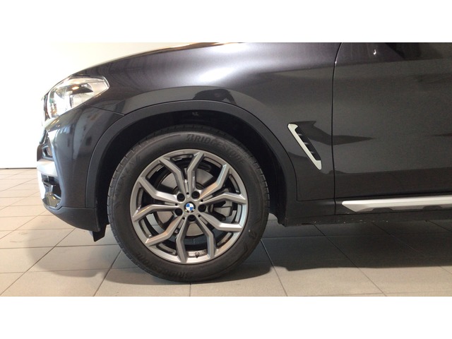 BMW X3 xDrive20d color Gris. Año 2021. 140KW(190CV). Diésel. En concesionario BYmyCAR Madrid - Algete de Madrid