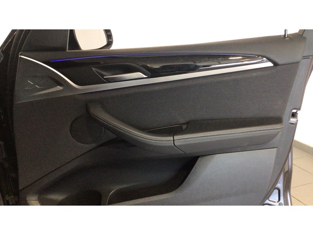 BMW X3 xDrive20d color Gris. Año 2021. 140KW(190CV). Diésel. En concesionario BYmyCAR Madrid - Algete de Madrid