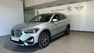 Fotos de BMW X1 xDrive25e color Gris Plata. Año 2021. 162KW(220CV). Híbrido Electro/Gasolina. En concesionario BYmyCAR Madrid - Alcalá de Madrid