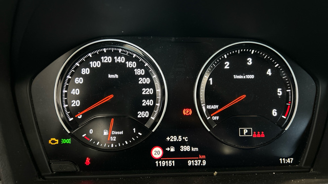 BMW X1 sDrive18d color Marrón. Año 2021. 110KW(150CV). Diésel. En concesionario BYmyCAR Madrid - Alcalá de Madrid