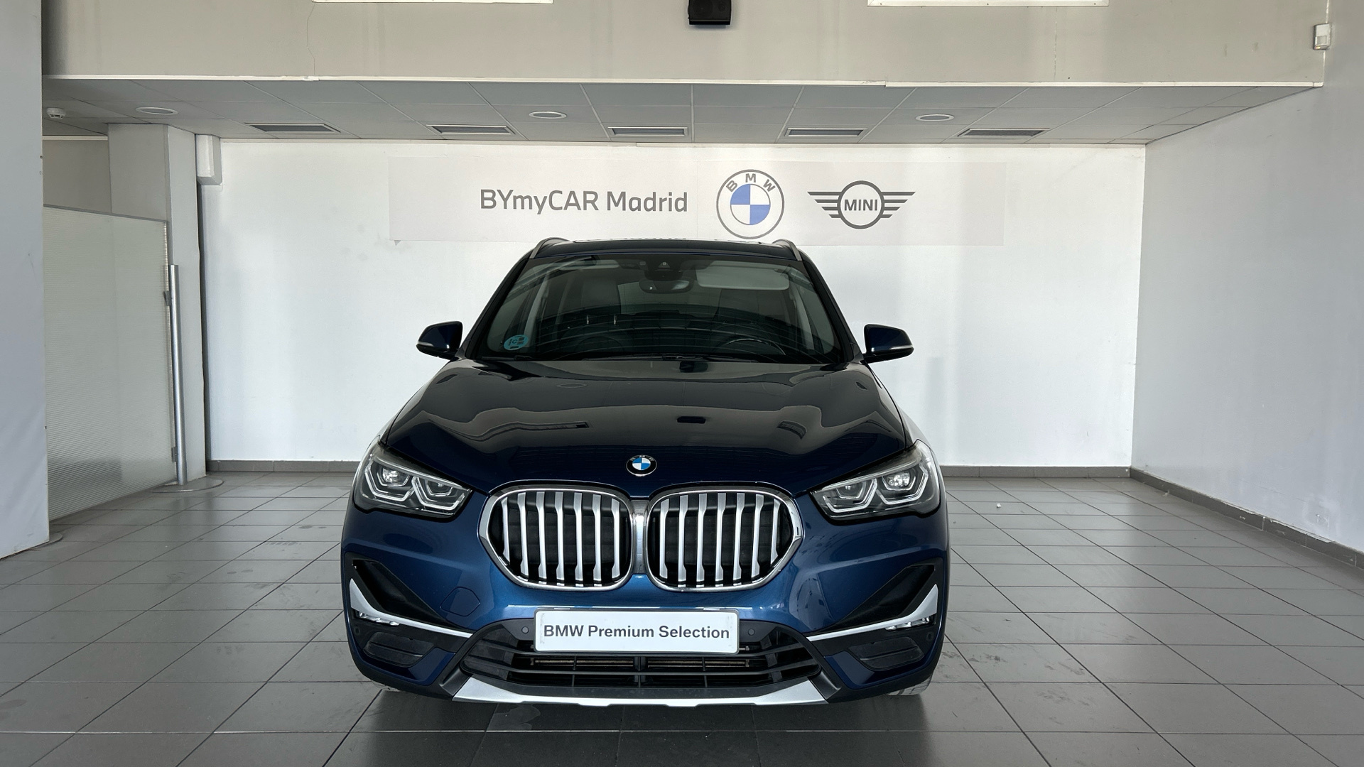 BMW X1 sDrive18d color Naranja. Año 2021. 110KW(150CV). Diésel. En concesionario BYmyCAR Madrid - Alcalá de Madrid