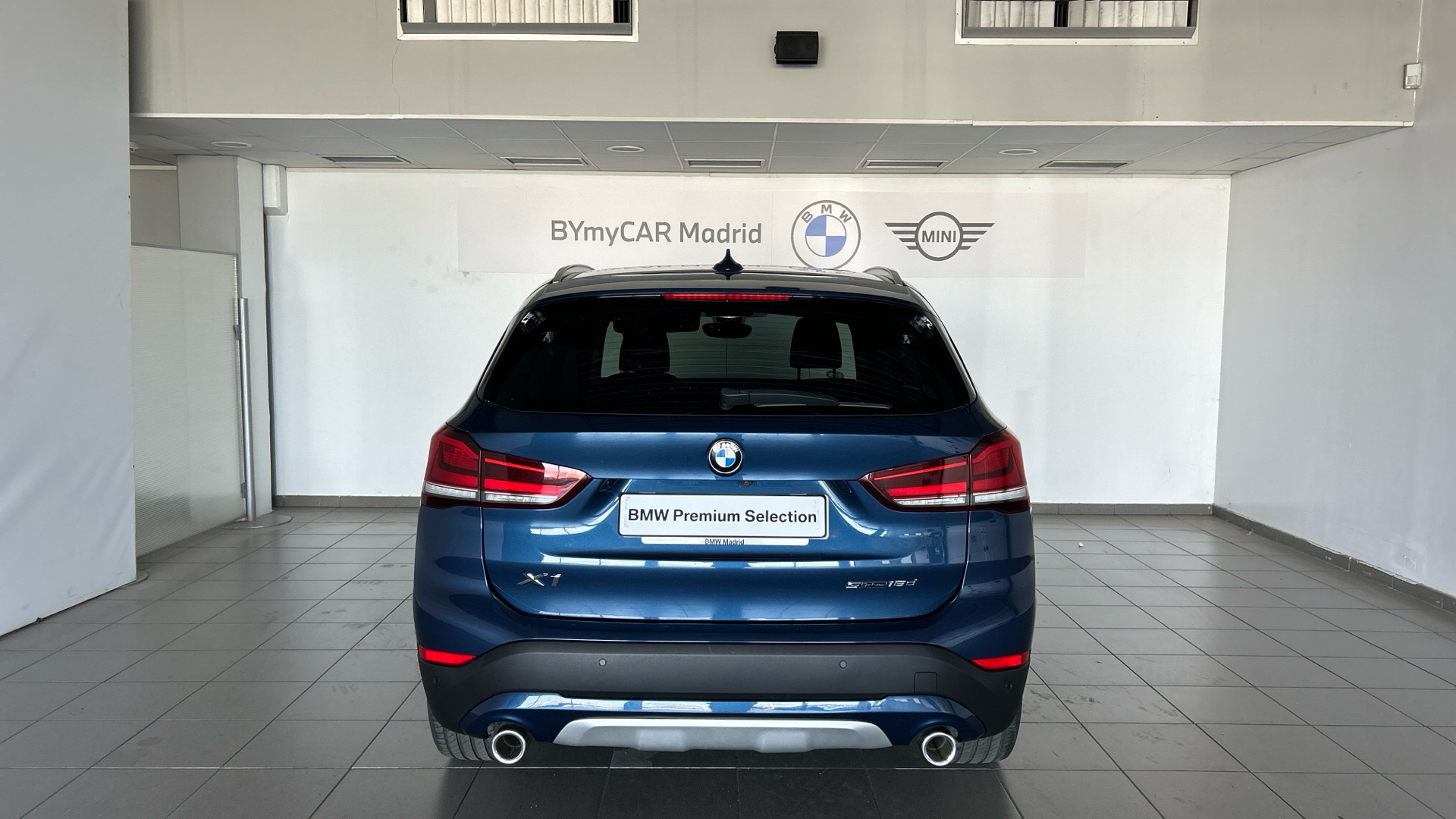 BMW X1 sDrive18d color Naranja. Año 2021. 110KW(150CV). Diésel. En concesionario BYmyCAR Madrid - Alcalá de Madrid