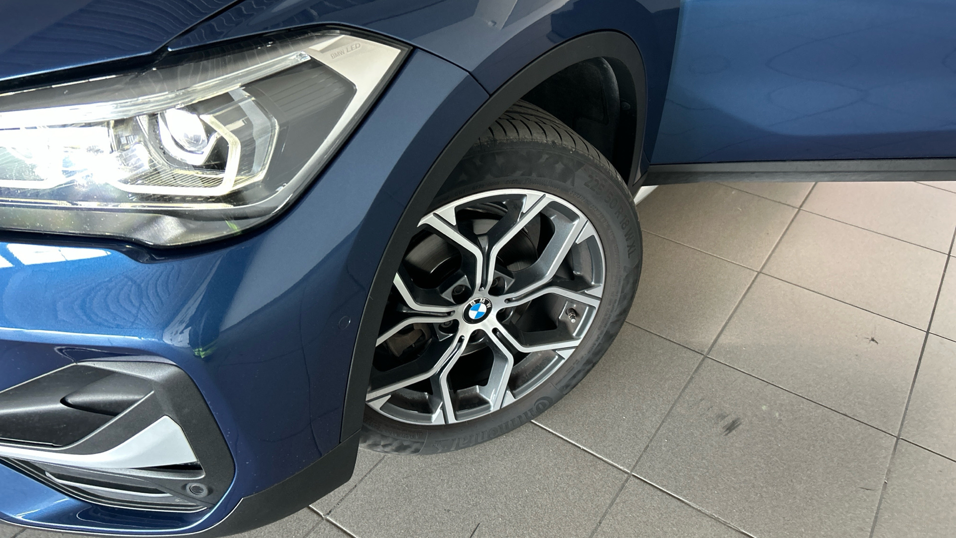 BMW X1 sDrive18d color Naranja. Año 2021. 110KW(150CV). Diésel. En concesionario BYmyCAR Madrid - Alcalá de Madrid