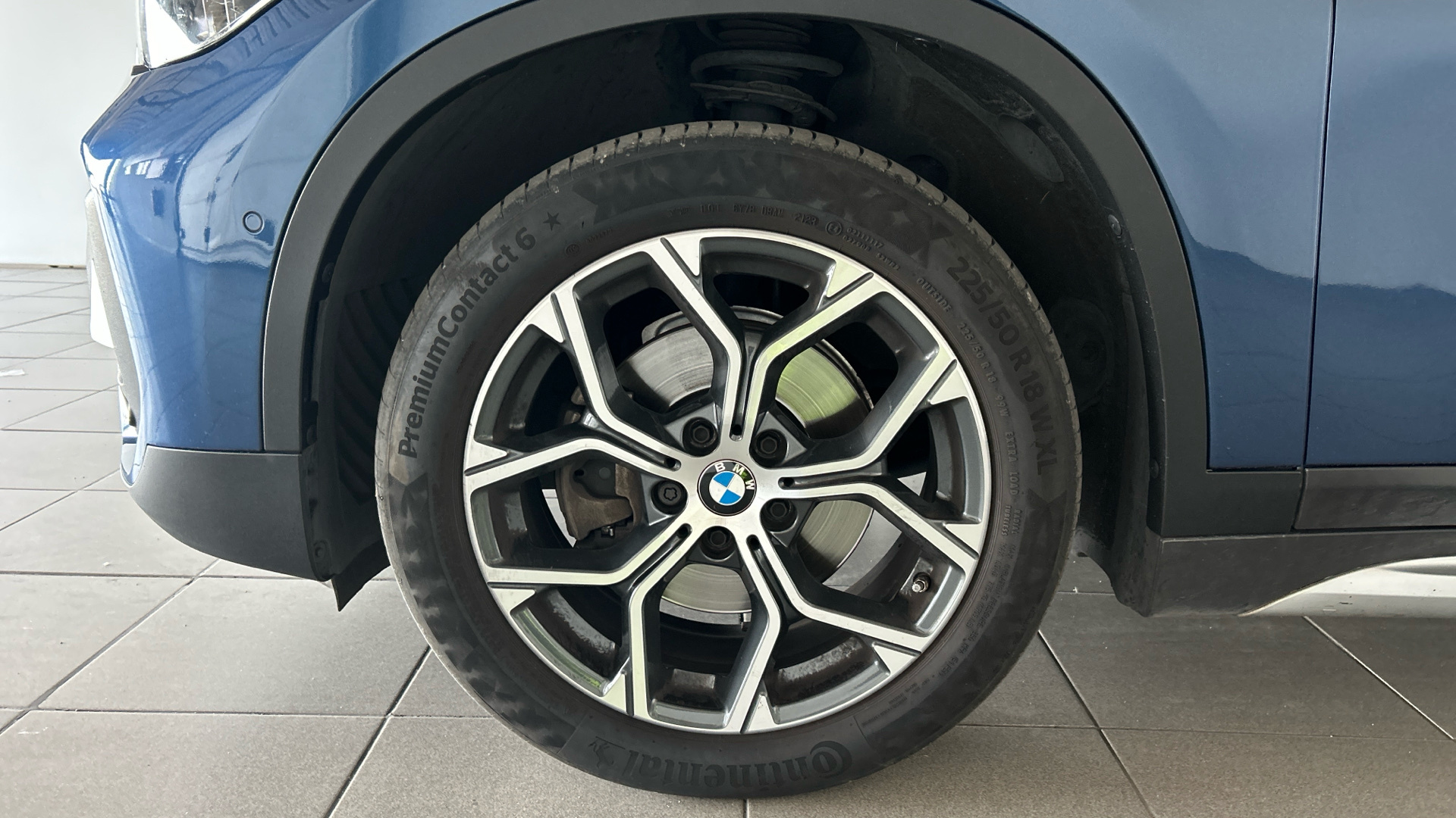 BMW X1 sDrive18d color Naranja. Año 2021. 110KW(150CV). Diésel. En concesionario BYmyCAR Madrid - Alcalá de Madrid