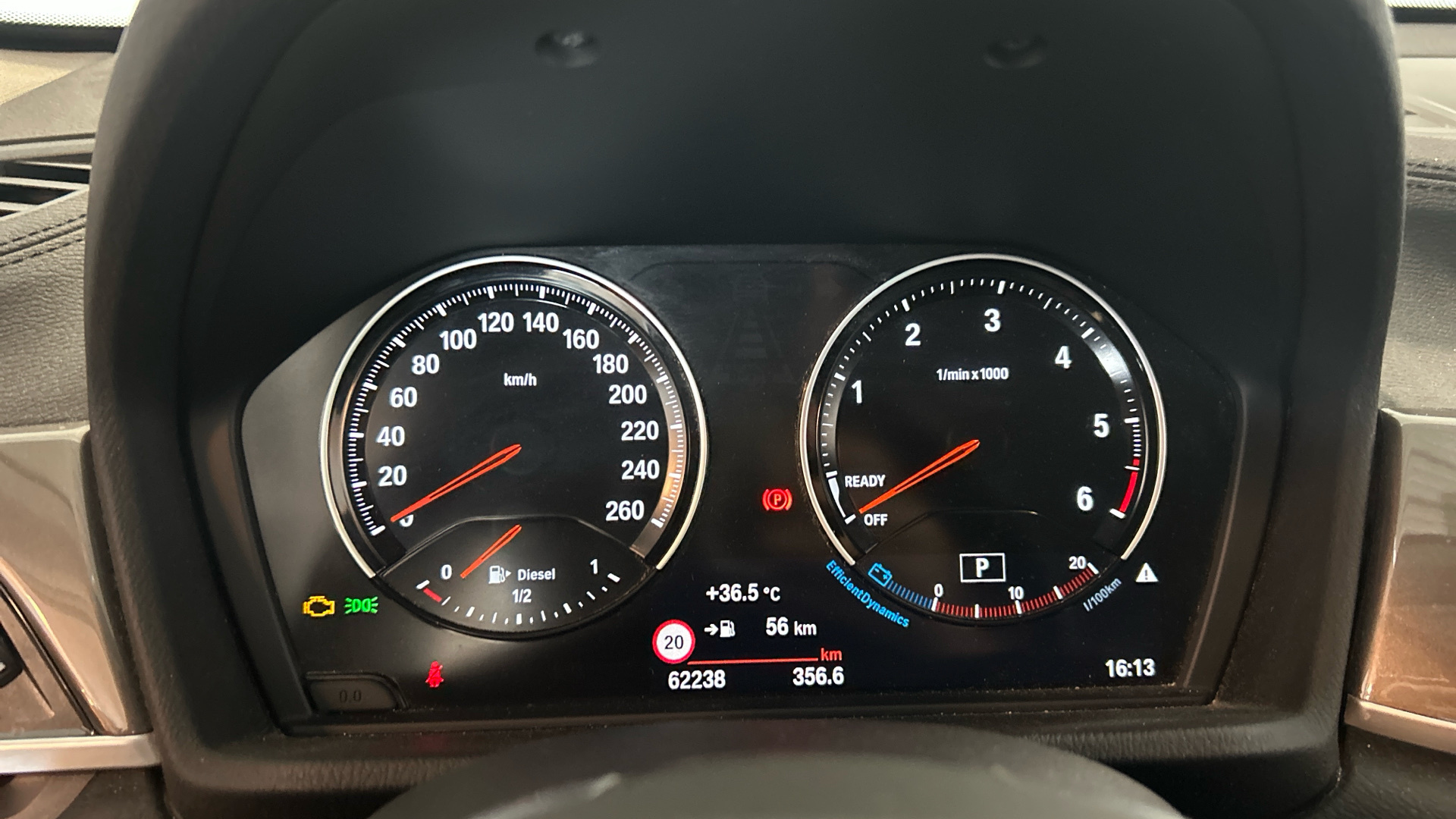 BMW X1 sDrive18d color Gris. Año 2021. 110KW(150CV). Diésel. En concesionario BYmyCAR Madrid - Alcalá de Madrid