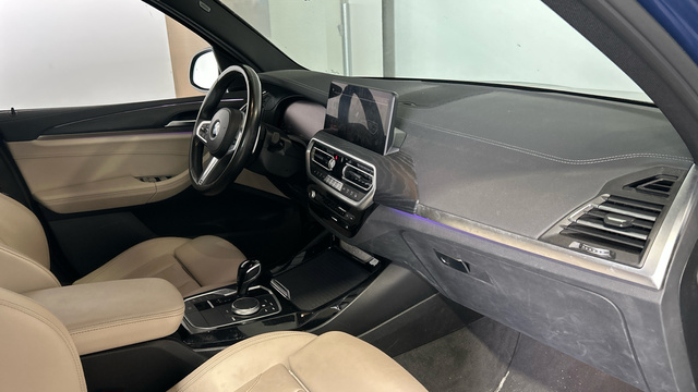 BMW X3 xDrive30d color Azul. Año 2022. 210KW(286CV). Diésel. En concesionario BYmyCAR Madrid - Alcalá de Madrid