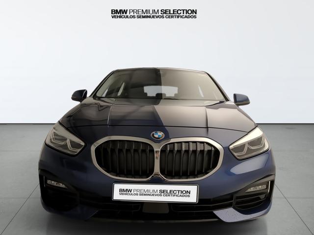 BMW Serie 1 118i color Azul. Año 2024. 103KW(140CV). Gasolina. En concesionario Automotor Premium Viso - Málaga de Málaga