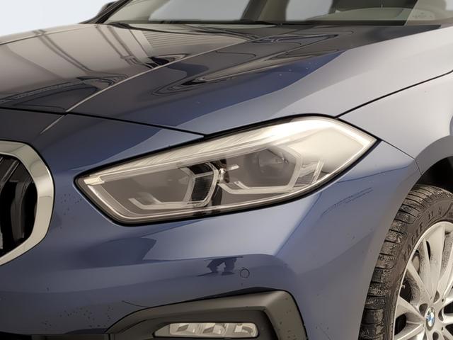 BMW Serie 1 118i color Azul. Año 2024. 103KW(140CV). Gasolina. En concesionario Automotor Premium Viso - Málaga de Málaga