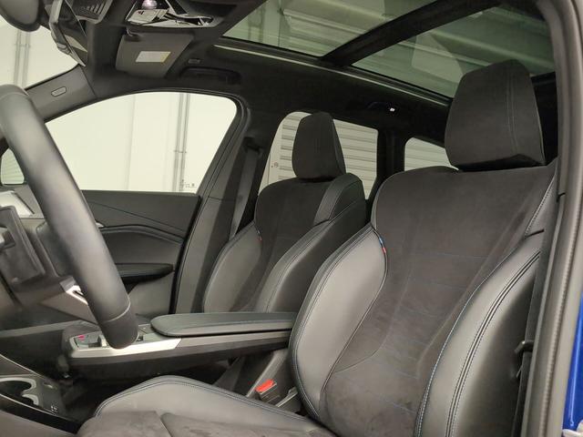 BMW X1 sDrive20i color Azul. Año 2024. 125KW(170CV). Gasolina. En concesionario Automotor Premium Velázquez - Málaga de Málaga