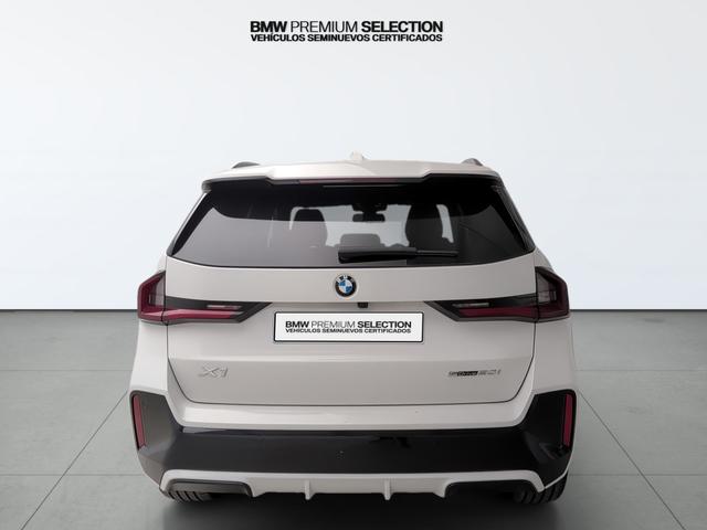BMW X1 sDrive20i color Blanco. Año 2023. 125KW(170CV). Gasolina. En concesionario Automotor Premium Marbella - Málaga de Málaga