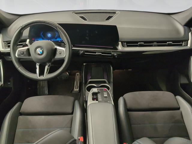 BMW X1 sDrive20i color Blanco. Año 2023. 125KW(170CV). Gasolina. En concesionario Automotor Premium Marbella - Málaga de Málaga