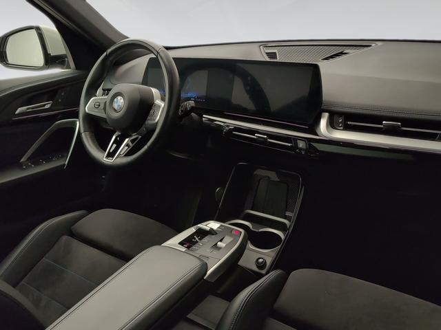 BMW X1 sDrive20i color Blanco. Año 2023. 125KW(170CV). Gasolina. En concesionario Automotor Premium Marbella - Málaga de Málaga