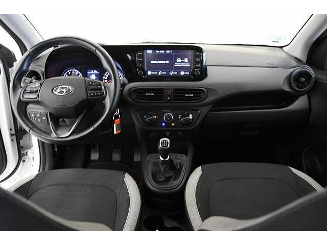 Hyundai i10 1.0 - 7