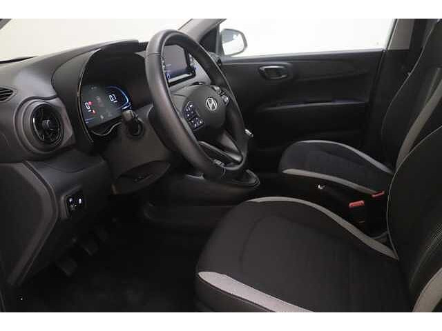 Hyundai i10 1.0 - 6