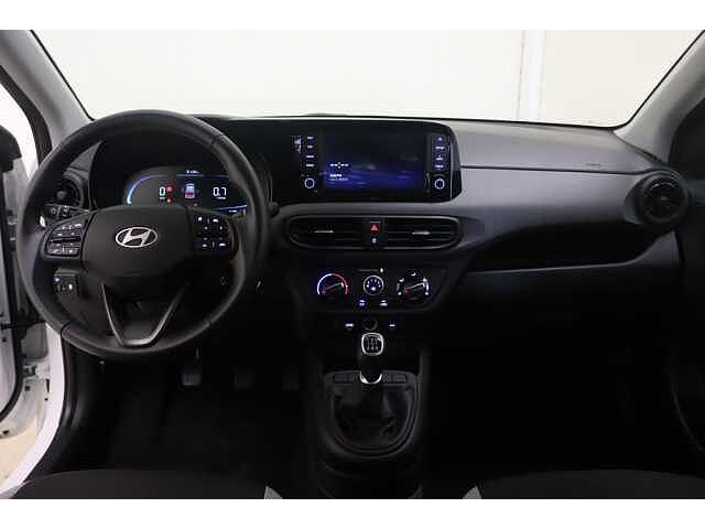 Hyundai i10 1.0 - 7