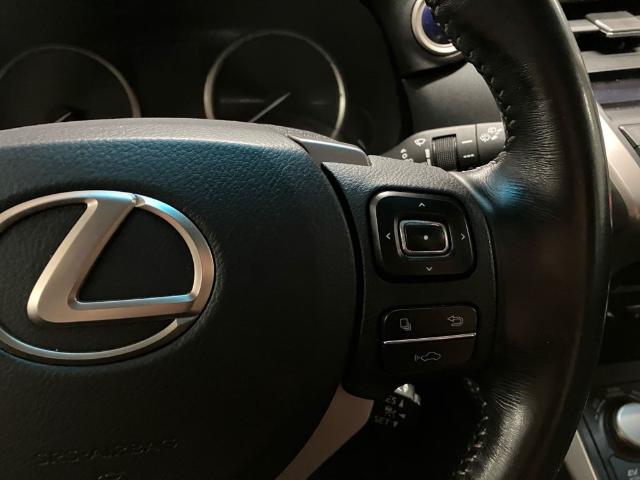 Lexus NX 300h Executive 4WD 145 kW (197 CV)