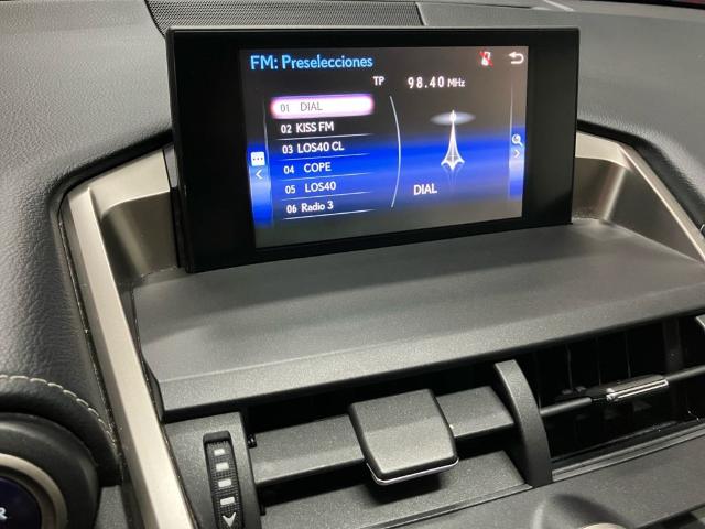 Lexus NX 300h Executive 4WD 145 kW (197 CV)