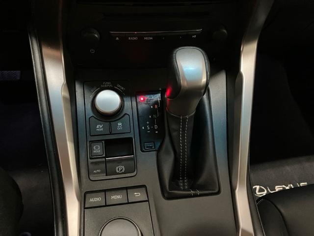 Lexus NX 300h Executive 4WD 145 kW (197 CV)