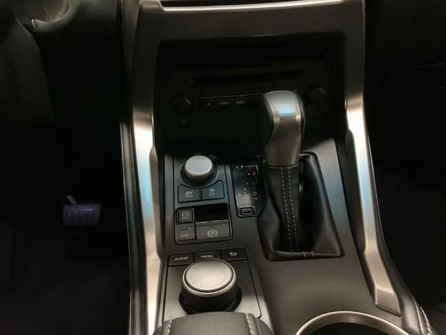 Lexus NX 300h Executive 4WD 145 kW (197 CV)