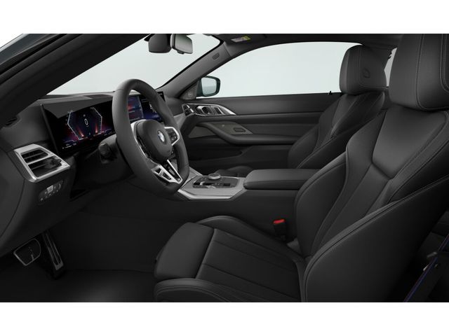 BMW Serie 4 420d Coupe color Gris. Año 2024. 140KW(190CV). Diésel. En concesionario Movilnorte El Carralero de Madrid