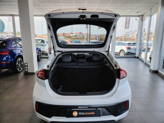 Hyundai Ioniq 1.6 GDI HEV Klass DCT 104 kW (141 CV)