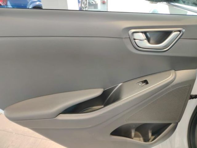 Hyundai Ioniq 1.6 GDI HEV Klass DCT 104 kW (141 CV)