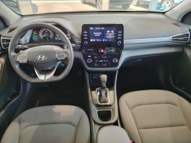 Hyundai Ioniq 1.6 GDI HEV Klass DCT 104 kW (141 CV)